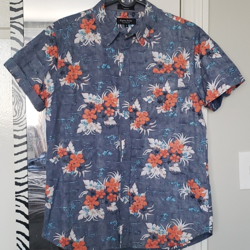 88 platinum Blue and coral flowered Button up